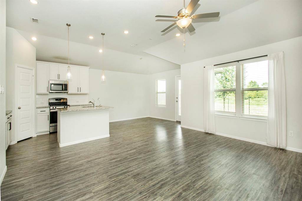 8840 Landergin Mesa Drive, Fort Worth, TX 76131