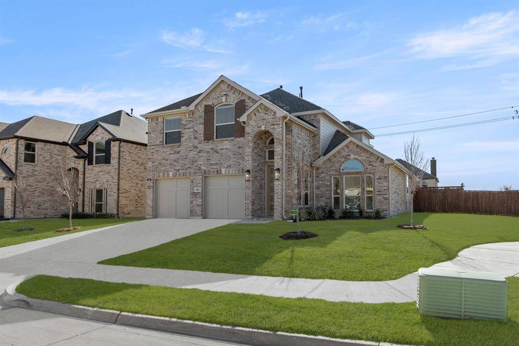 402 Crestview Drive, Midlothian, TX 76065