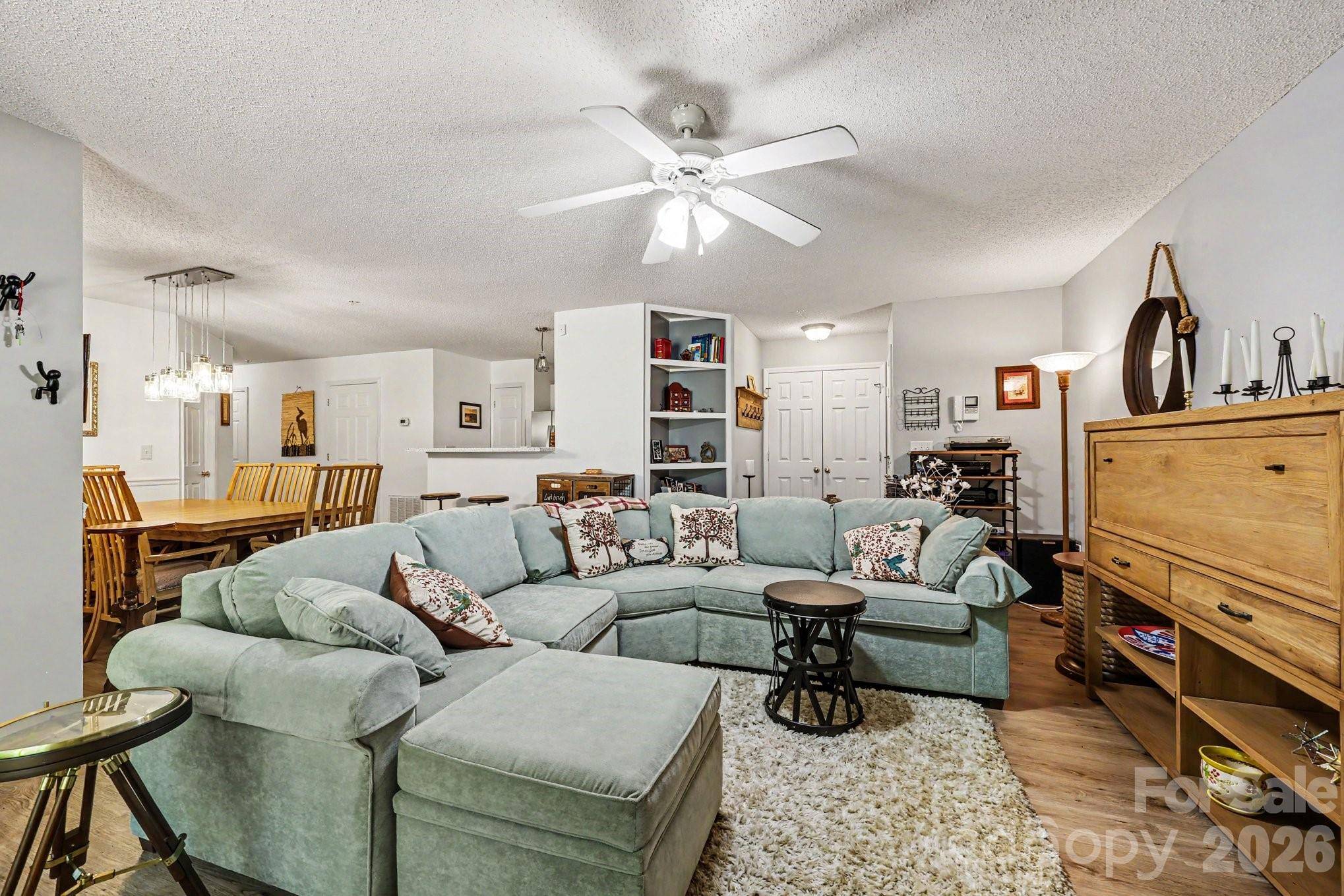 2012 Salem Bluff DR #812, Winston Salem, NC 27127
