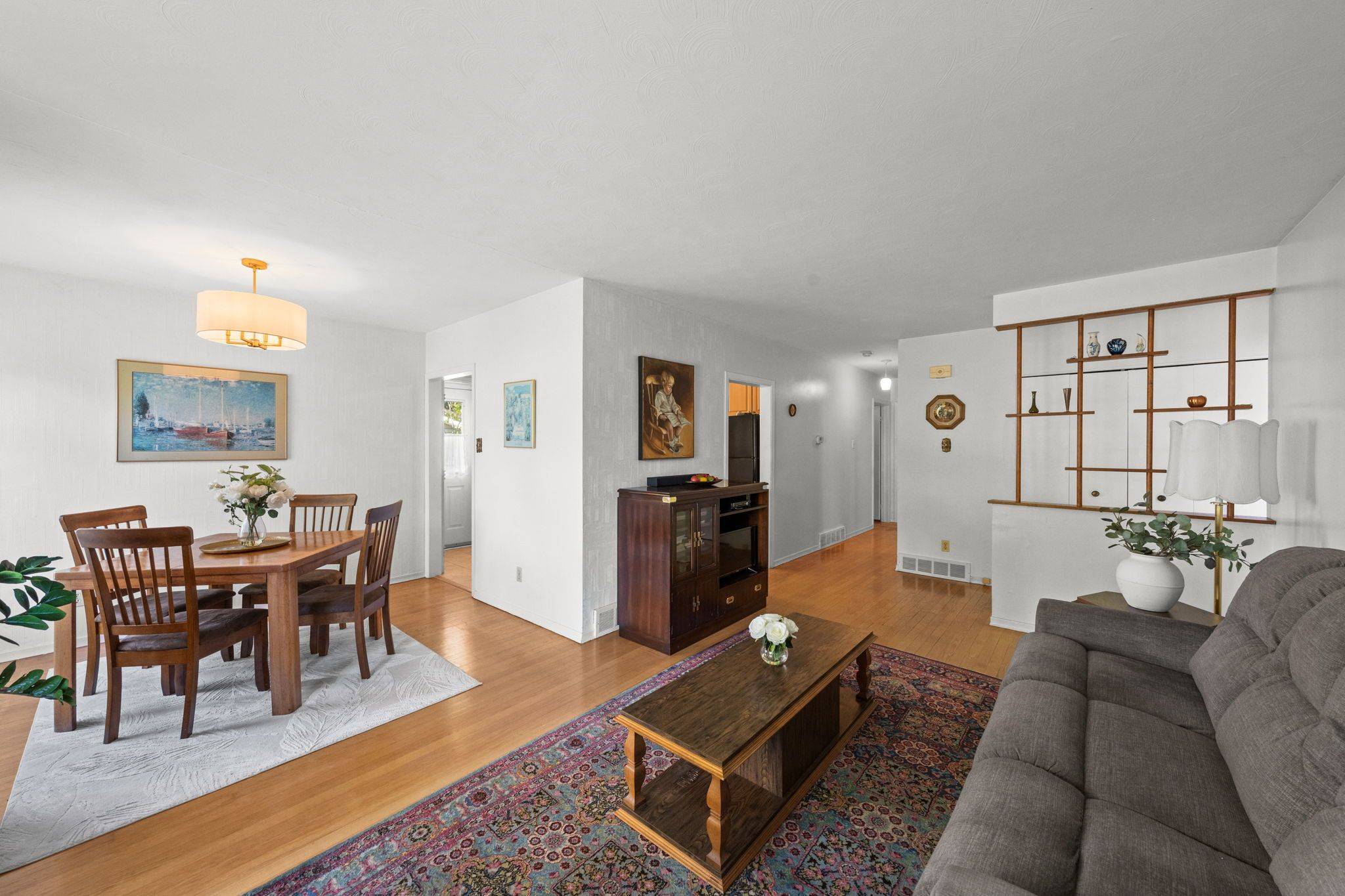 29 Wylie AVE, Britannia - Lincoln Heights And Area, ON K2B 6M3
