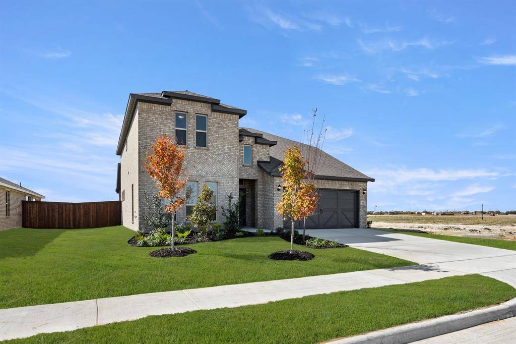 741 Scarlet Sage Drive, Waxahachie, TX 75165