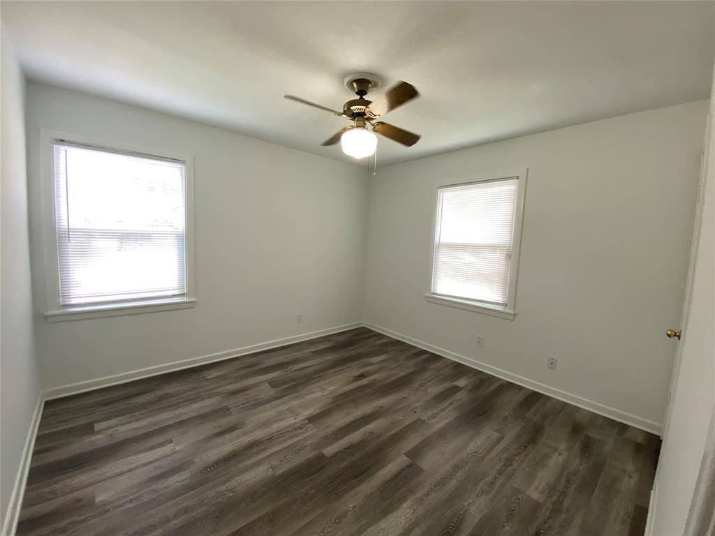 425 Wanda Way, Hurst, TX 76053