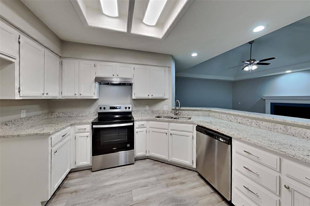 1506 Warwick Drive, Mansfield, TX 76063