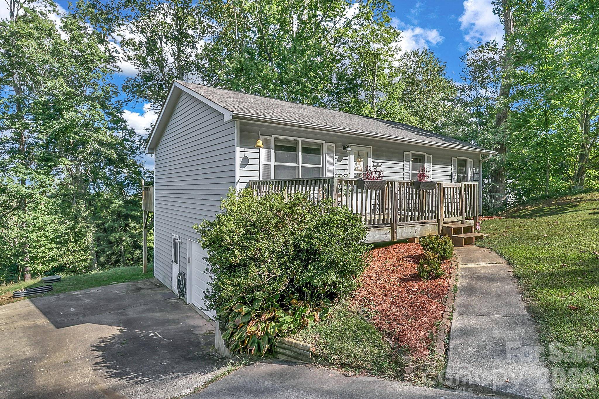 148 Stradley Mountain RD, Asheville, NC 28806