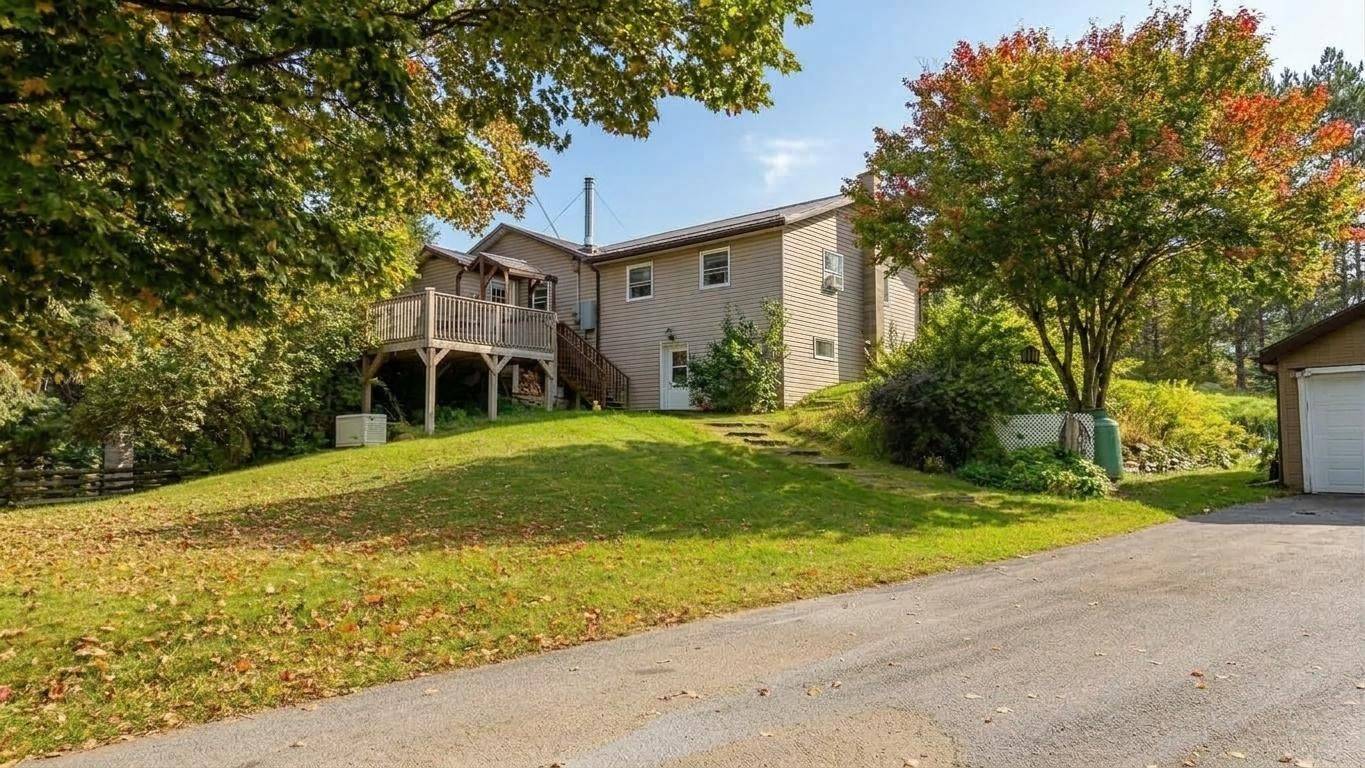 41 Old L'Amable RD, Bancroft, ON K0L 2L0