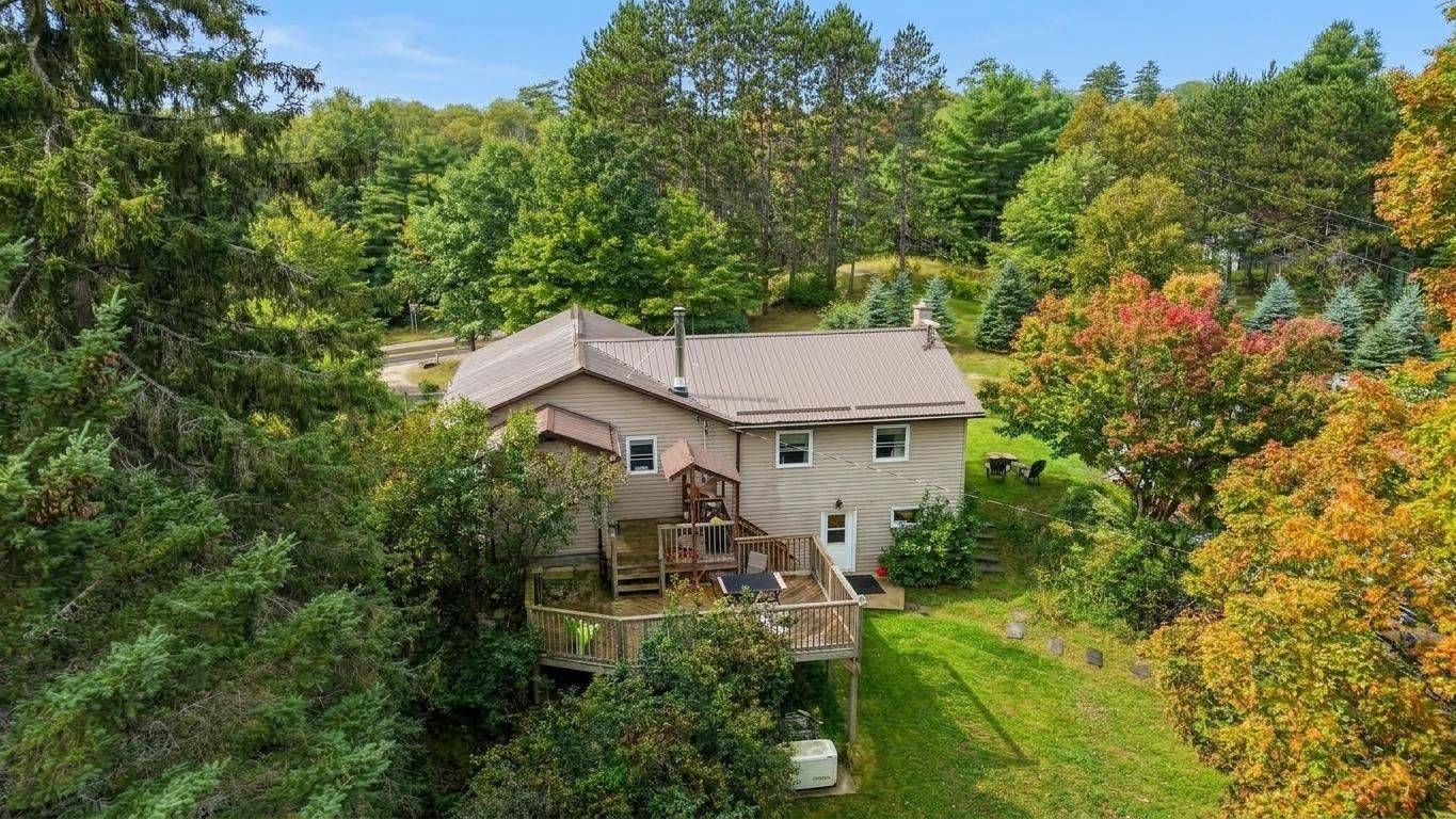 41 Old L'Amable RD, Bancroft, ON K0L 2L0