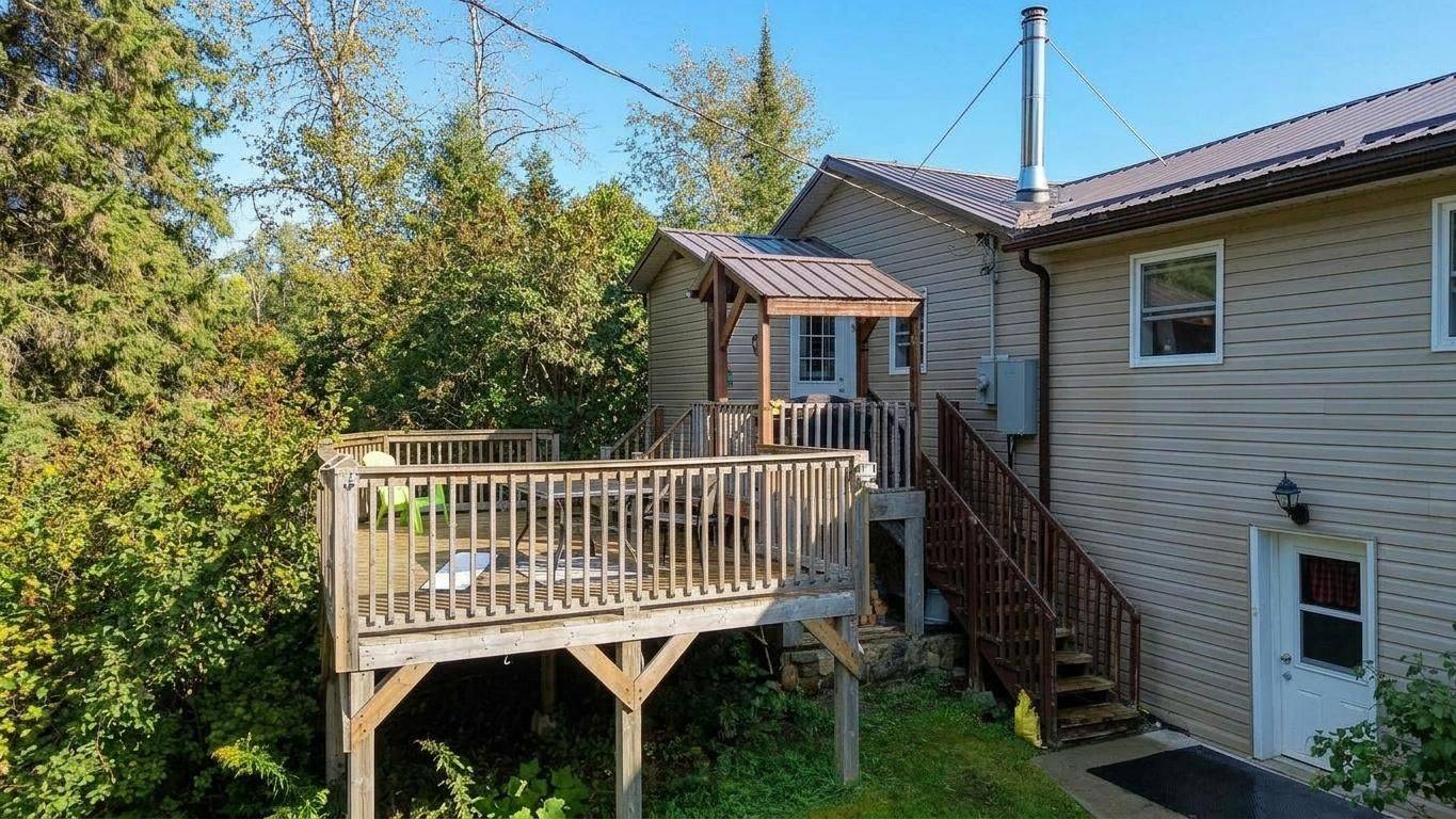 41 Old L'Amable RD, Bancroft, ON K0L 2L0