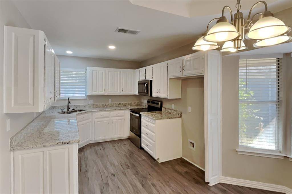 7732 Pear Tree Lane, Watauga, TX 76148