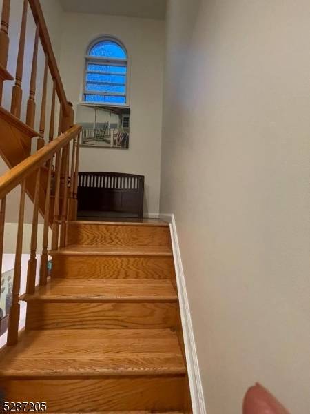 10 Miller St, Jersey City, NJ 07304