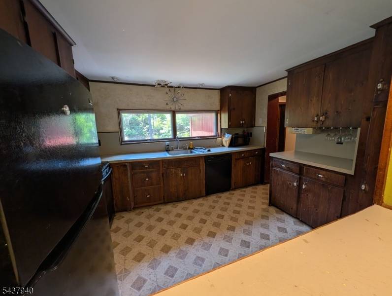 1 Poplar Grove Ter, West Milford Twp., NJ 07480