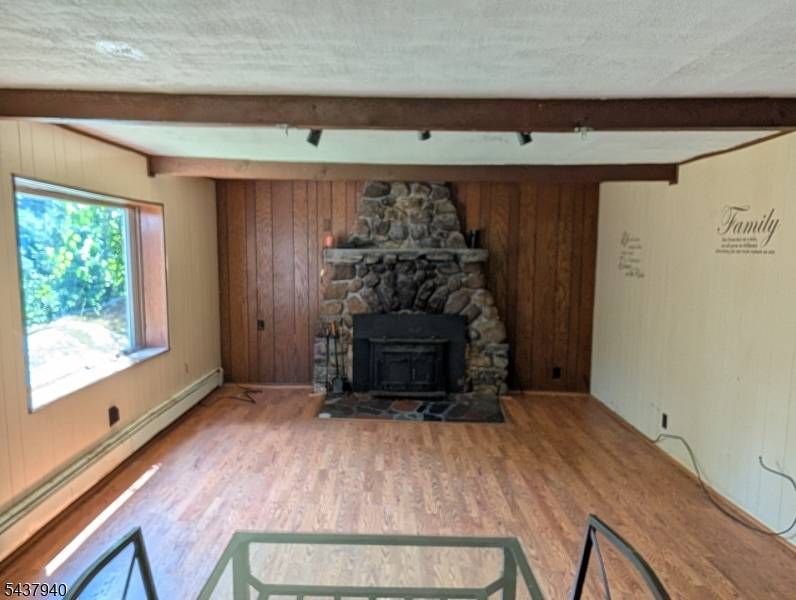 1 Poplar Grove Ter, West Milford Twp., NJ 07480