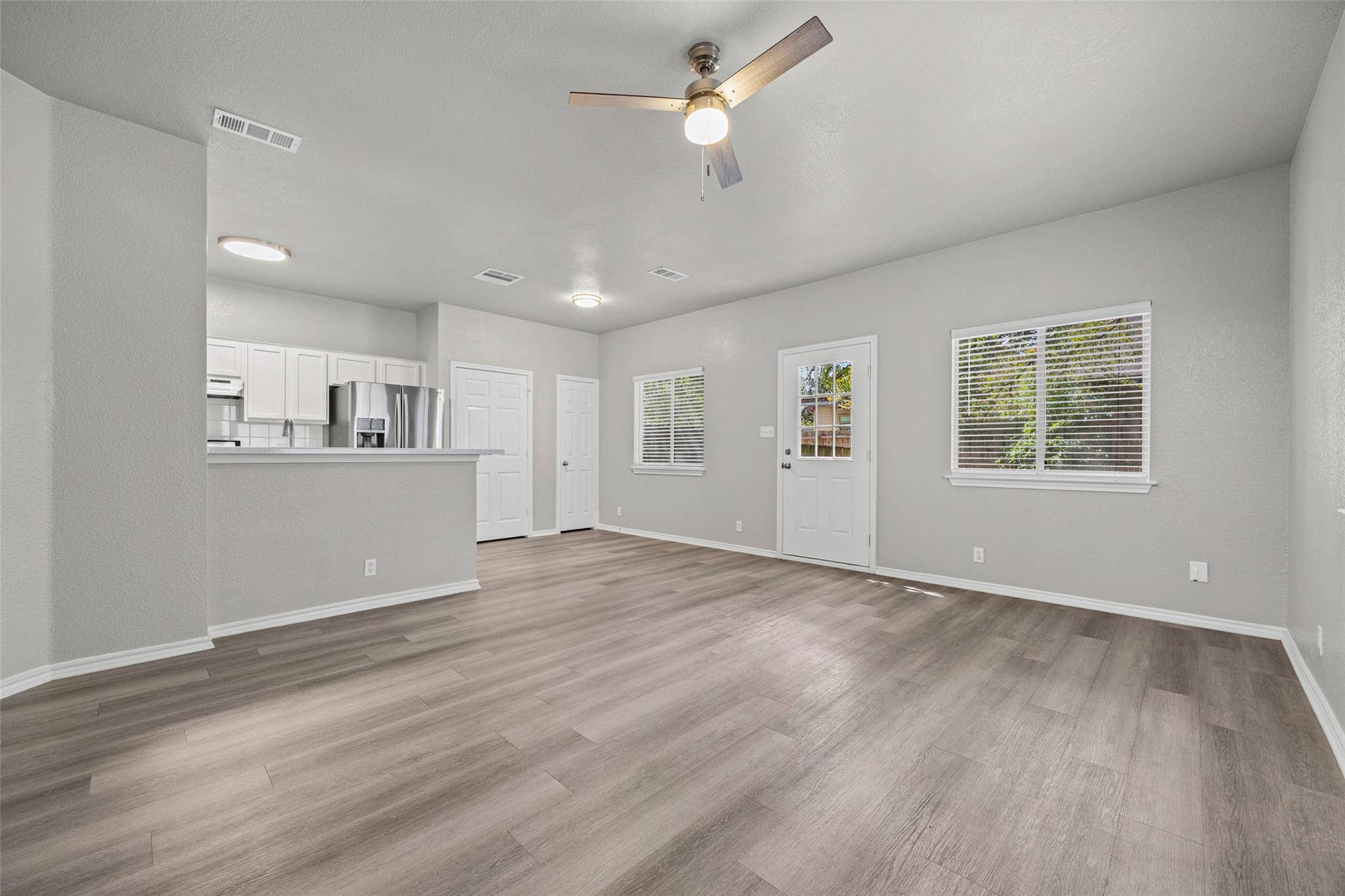 1801 Constantino CIR #B, Austin, TX 78745