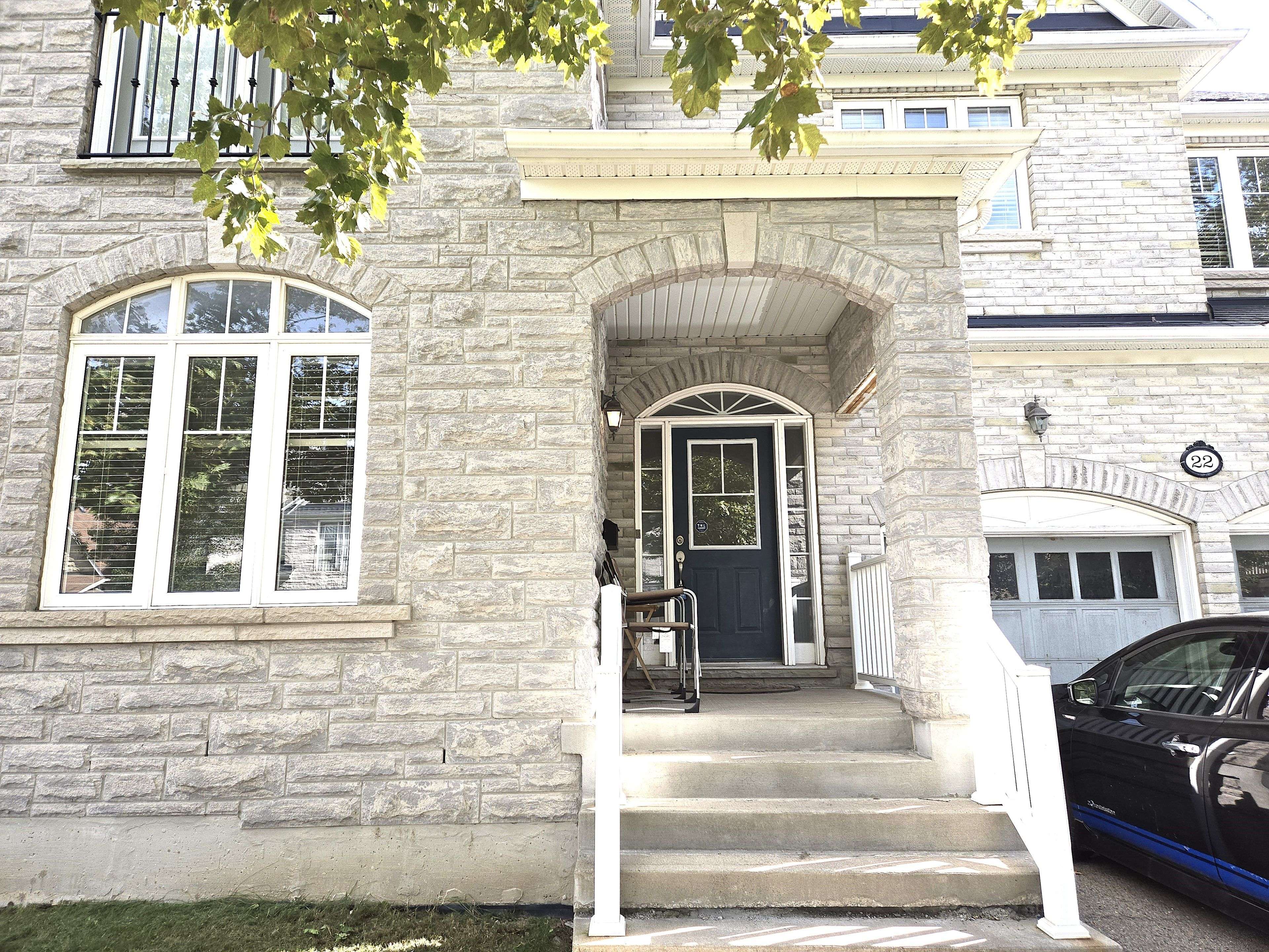 22 Westgate AVE, Ajax, ON L1Z 1R8