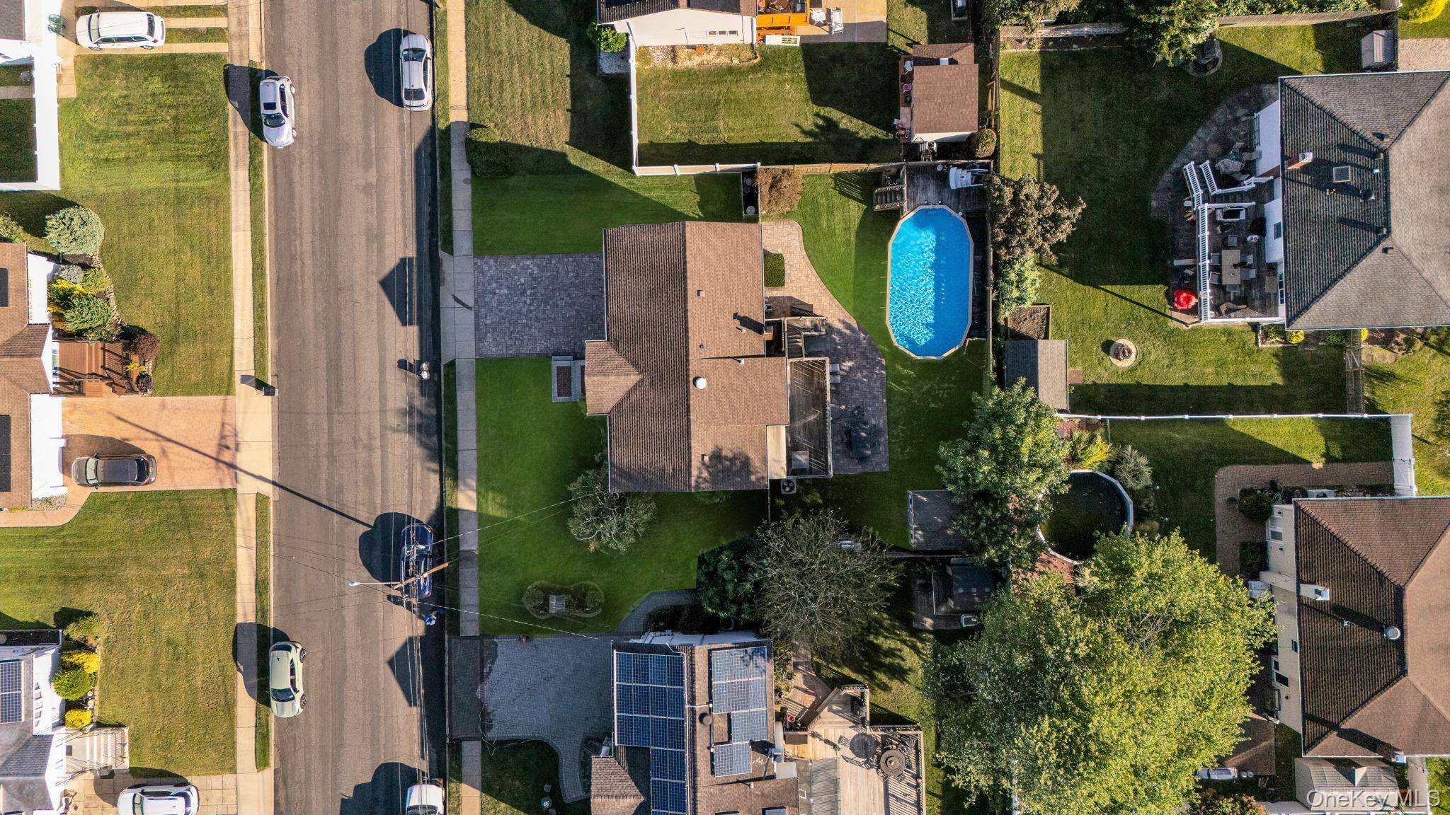113 N Lewis AVE, Lindenhurst, NY 11757