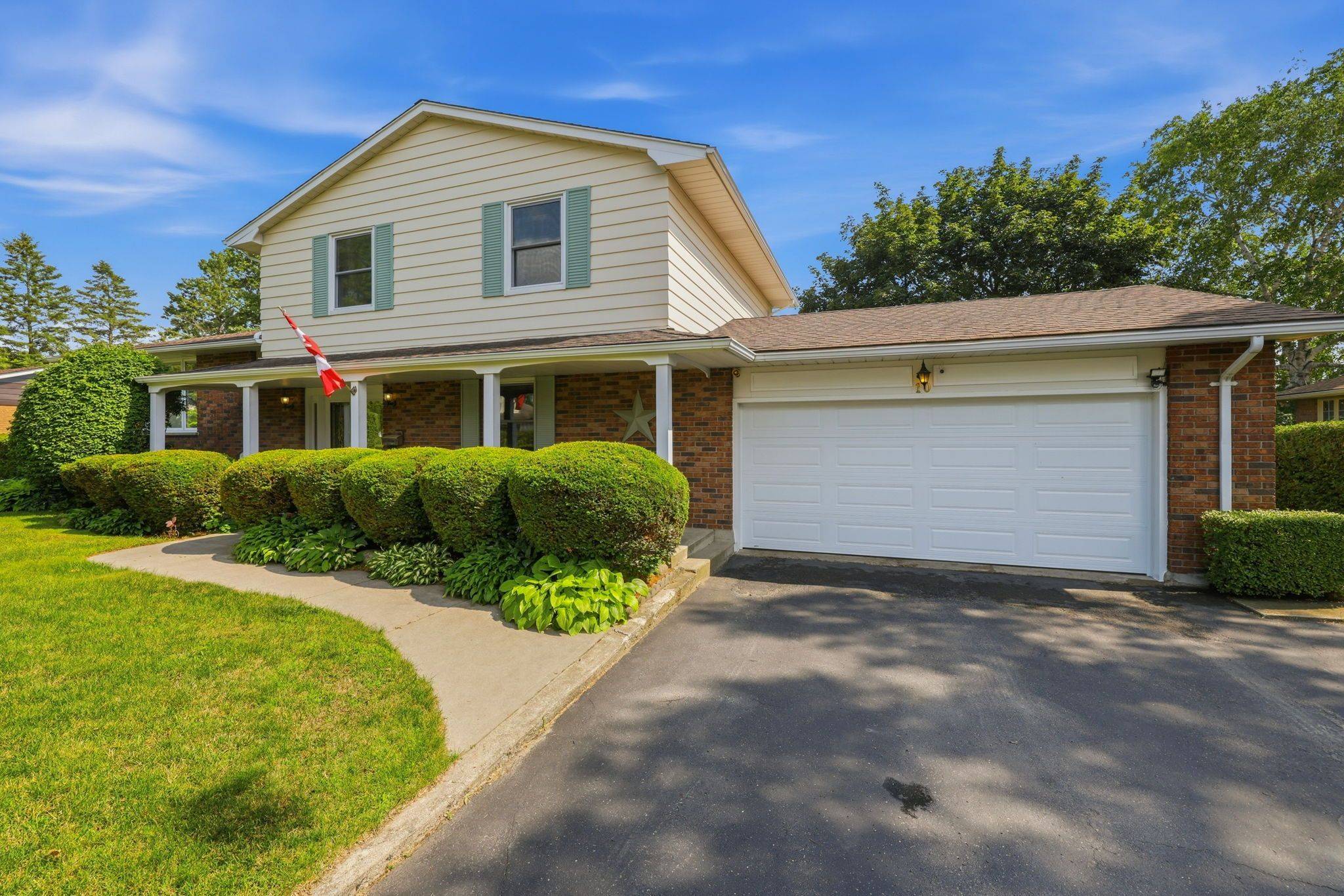 10 Moore AVE, Aylmer, ON N5H 2W8