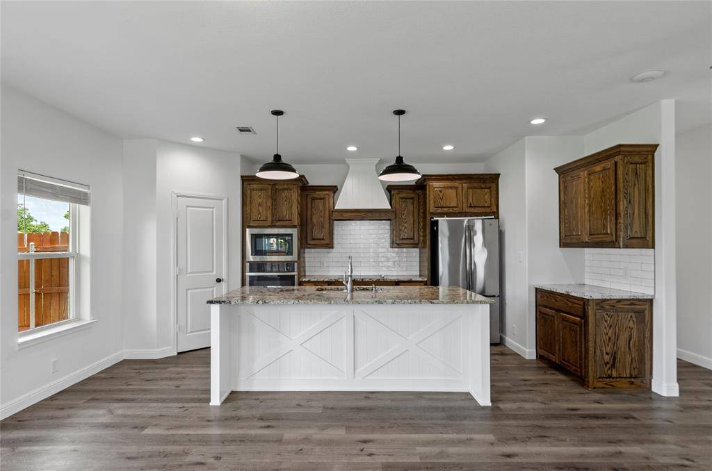 114 Ash Street, Paradise, TX 76073