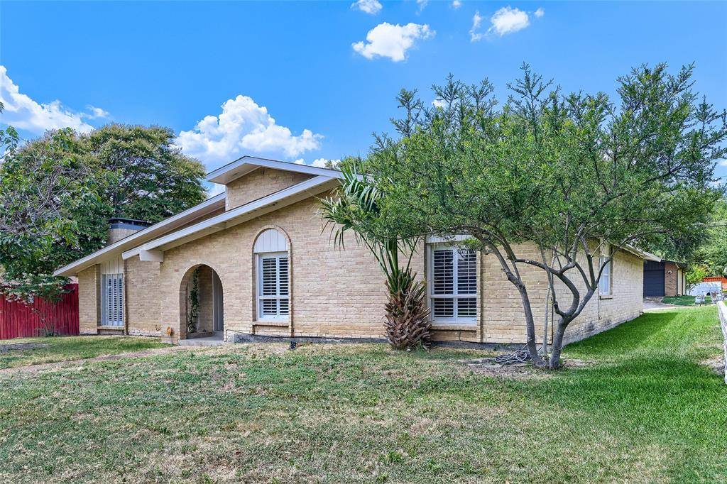 6639 Roundrock Road, Dallas, TX 75248