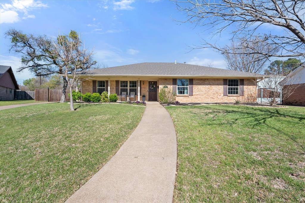 1415 Moss Rose Circle, Irving, TX 75061
