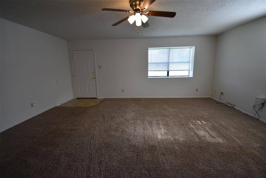 514 Pecan Street, Collinsville, TX 76233