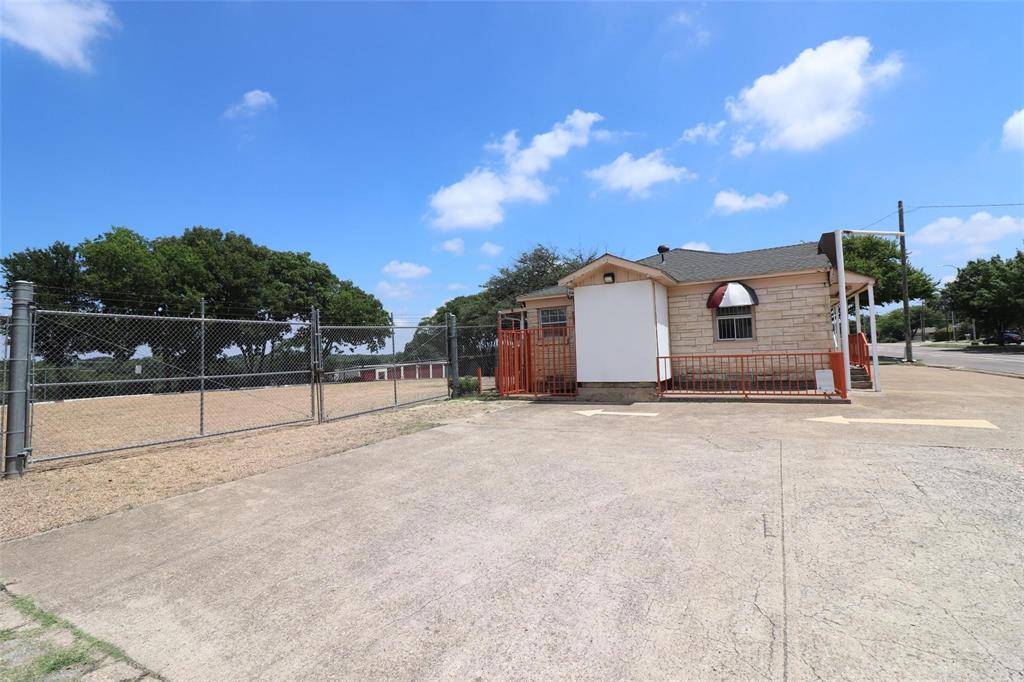 8039 Ferguson Road, Dallas, TX 75228