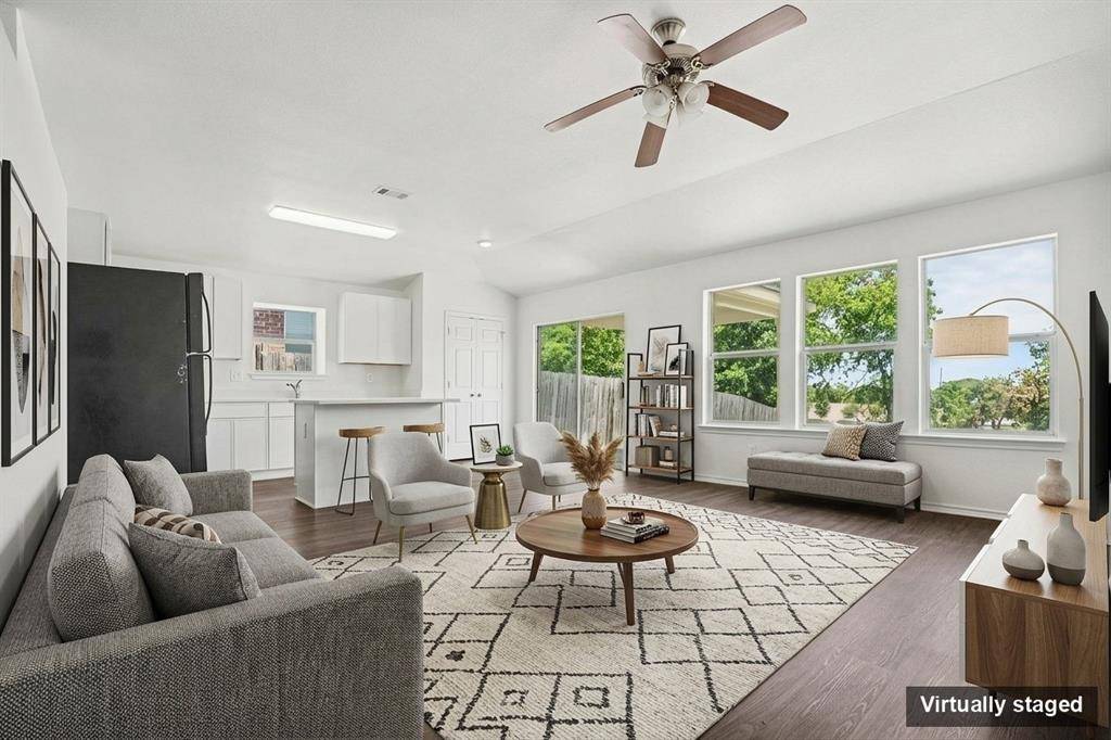 2640 Pioneer Bluffs Road, Balch Springs, TX 75181