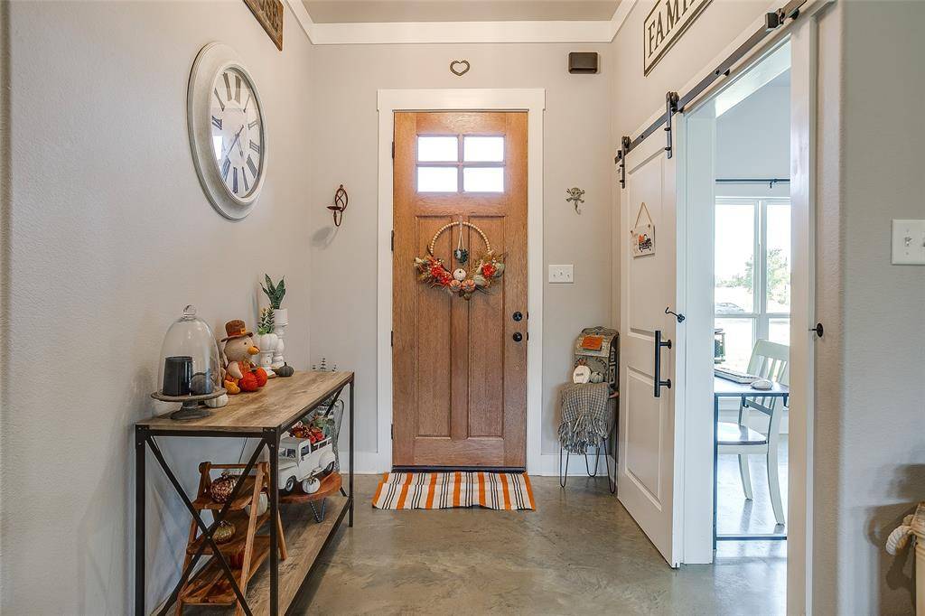 492 Clark Lake Road, Weatherford, TX 76088