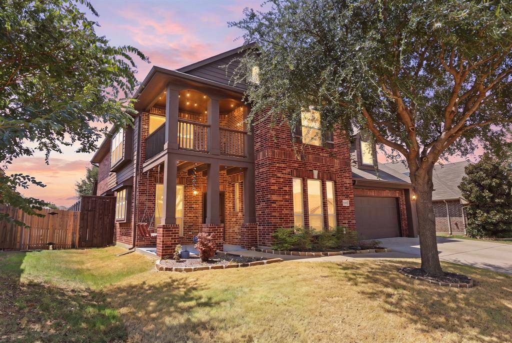 8308 Spitfire Trail, Aubrey, TX 76227