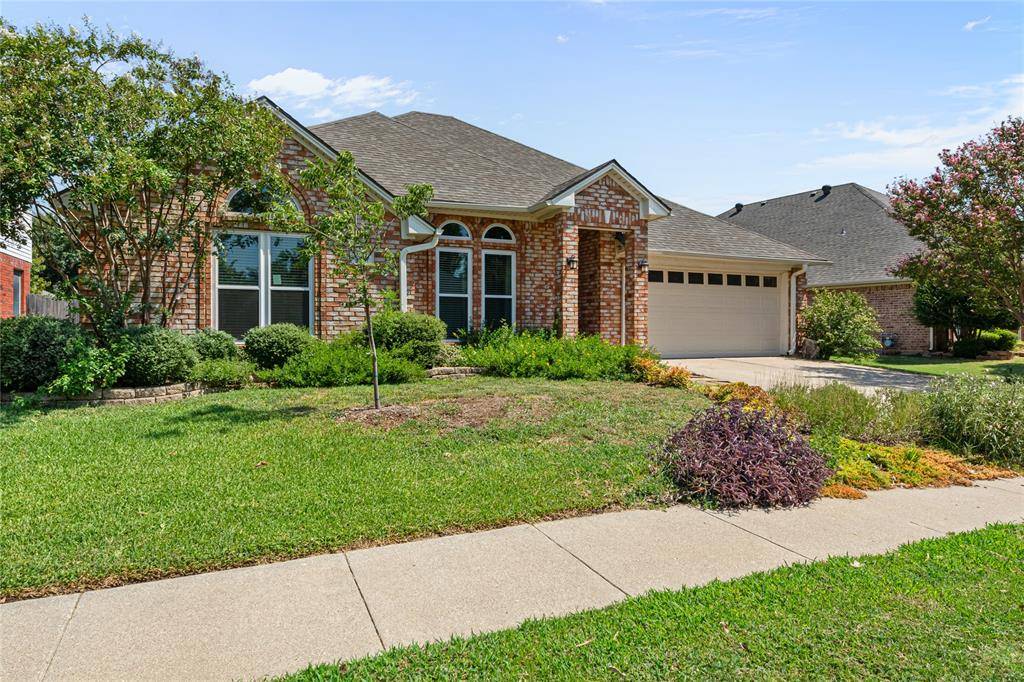 1327 Pegasus Drive, Arlington, TX 76013