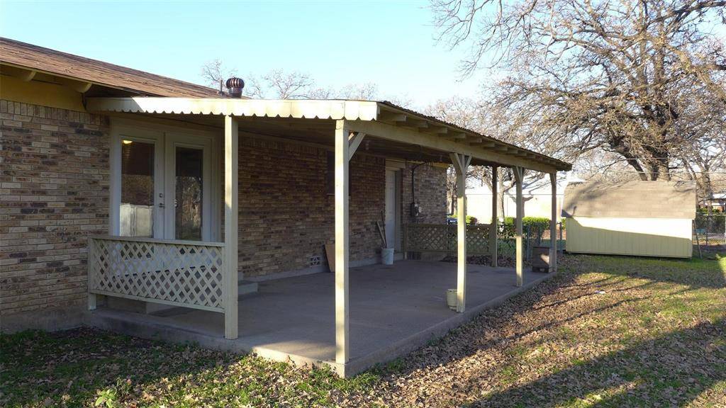 4208 Mccomas Road, Haltom City, TX 76117