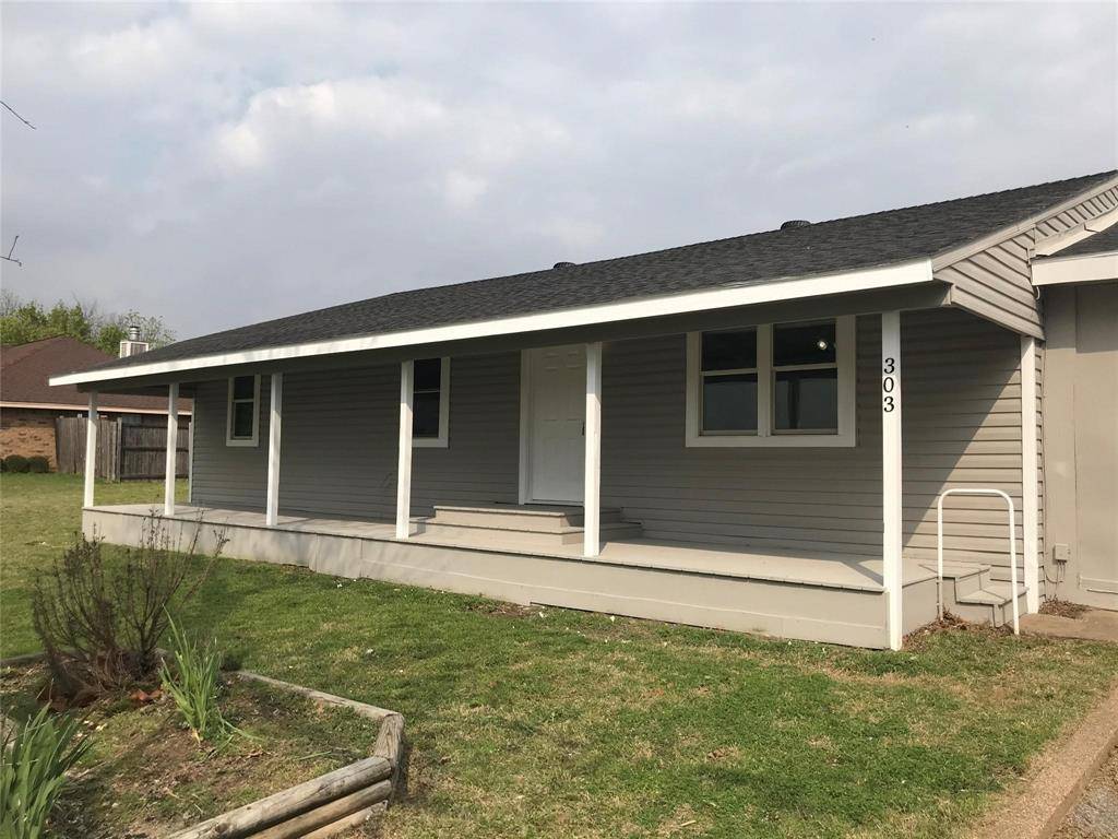 303 Raymond Street, Farmersville, TX 75442