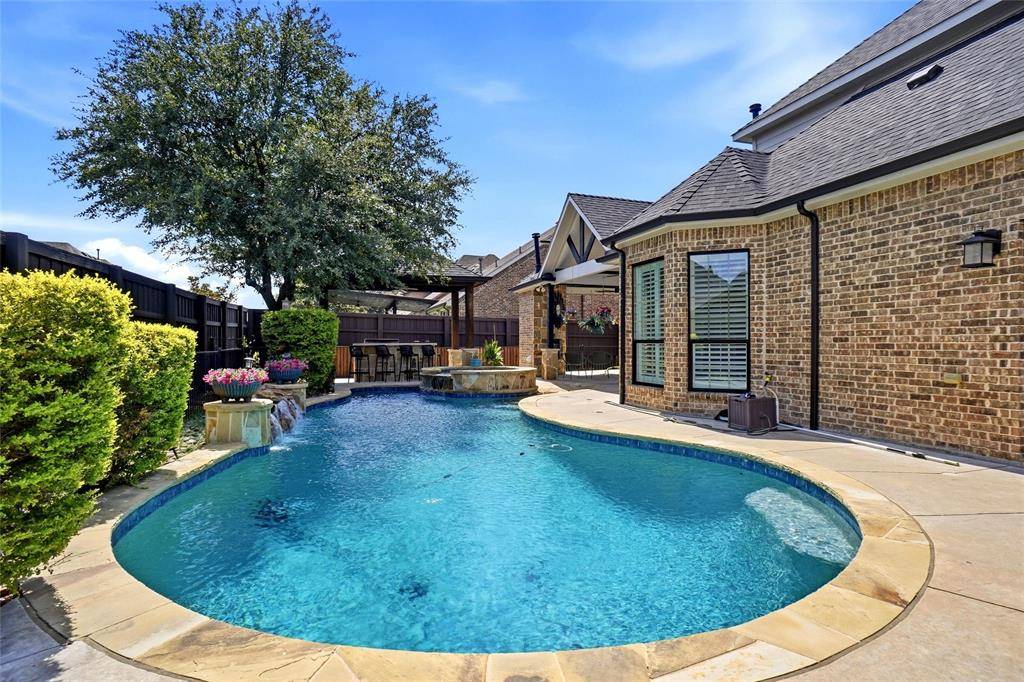 2414 Trophy Club Drive, Trophy Club, TX 76262