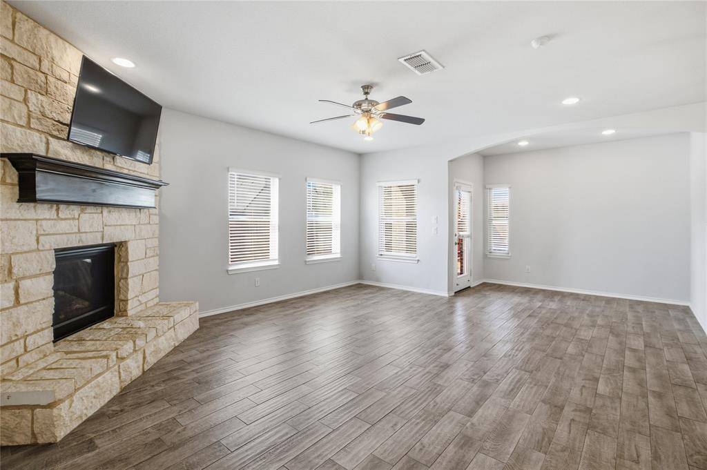 1925 Shiloh Mews, Celina, TX 75009