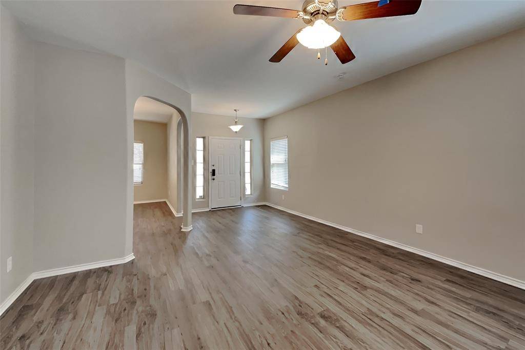 11704 Anna Grace Drive, Fort Worth, TX 76028