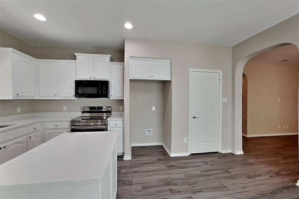 11704 Anna Grace Drive, Fort Worth, TX 76028