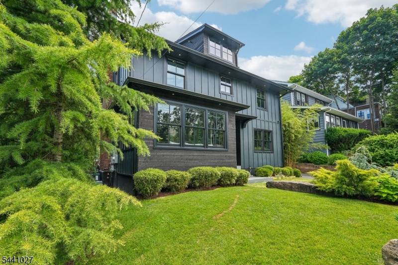 63 Ravine Ave, Caldwell Boro Twp., NJ 07006