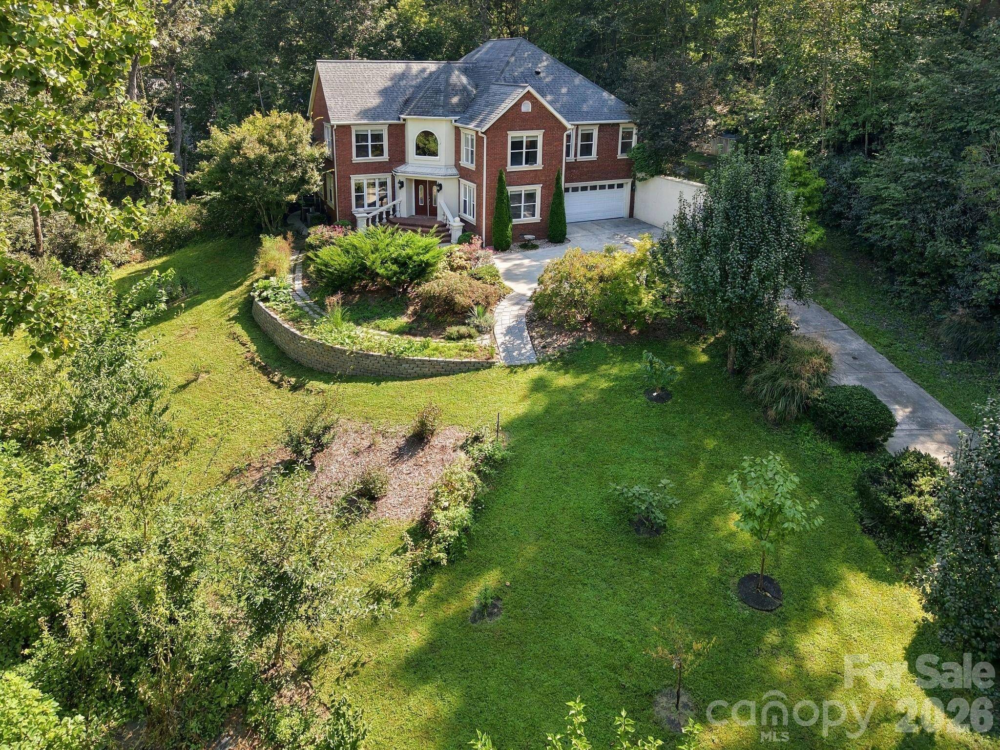 6 Kit CT, Fletcher, NC 28732