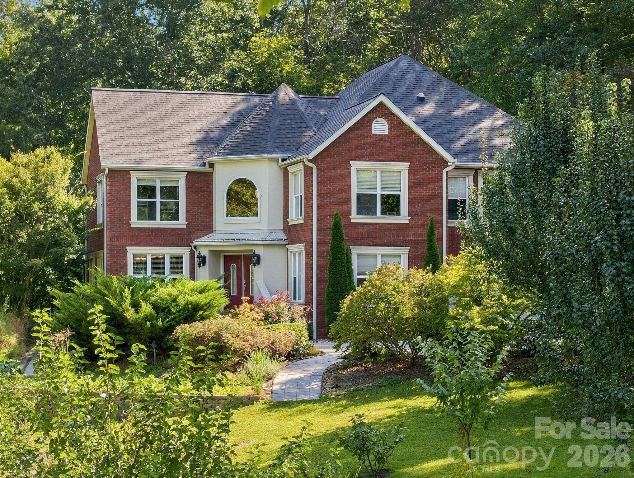 6 Kit CT, Fletcher, NC 28732