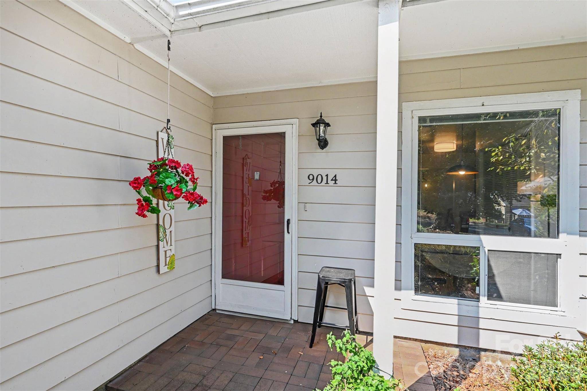 9014 Mcalpine Cove CT, Charlotte, NC 28270