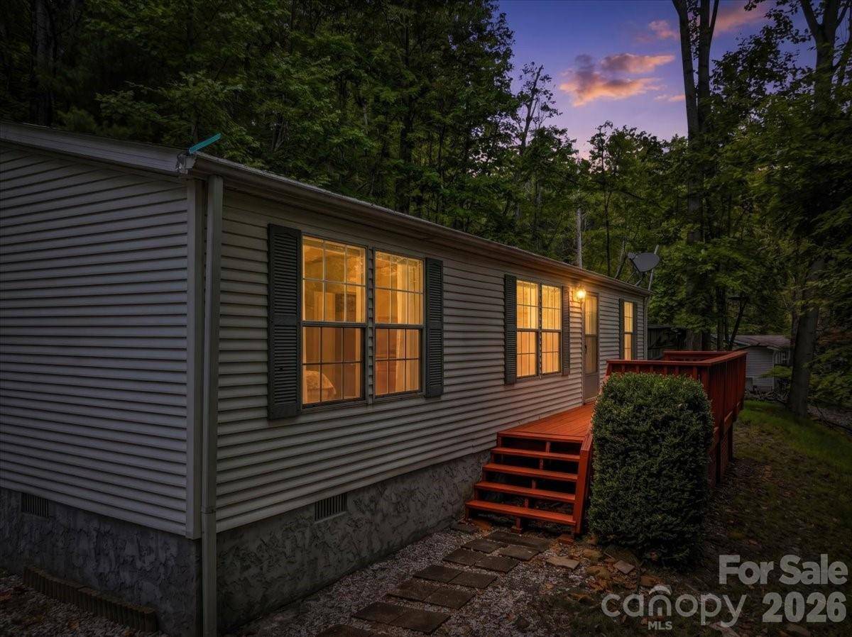 2271 Gouges Creek RD, Spruce Pine, NC 28777