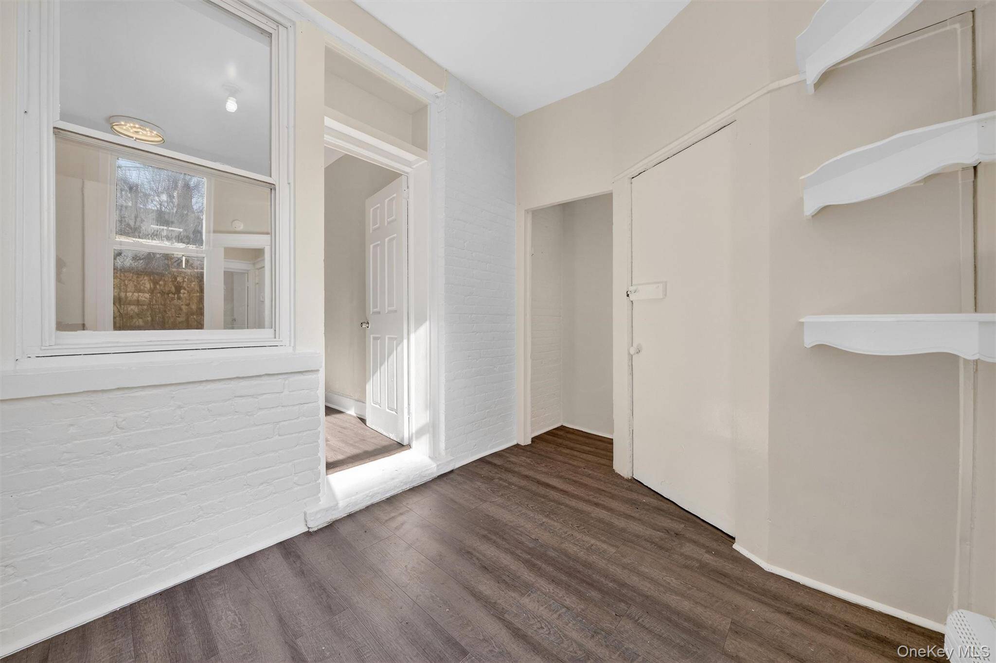 74 Oak ST #1A, Yonkers, NY 10701