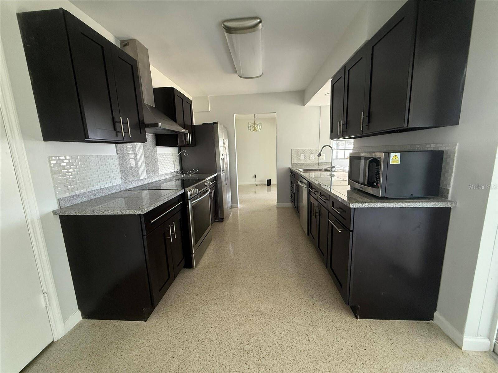 1750 GREAT BRIKHILL RD, Clearwater, FL 33755