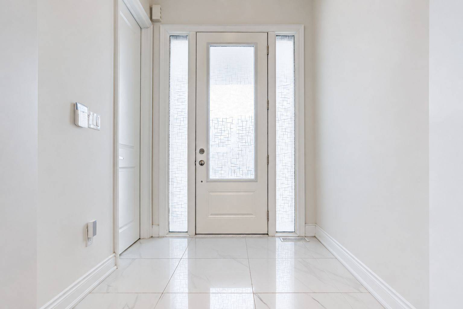 71 Maple Fields CIR, Aurora, ON L4G 3X6