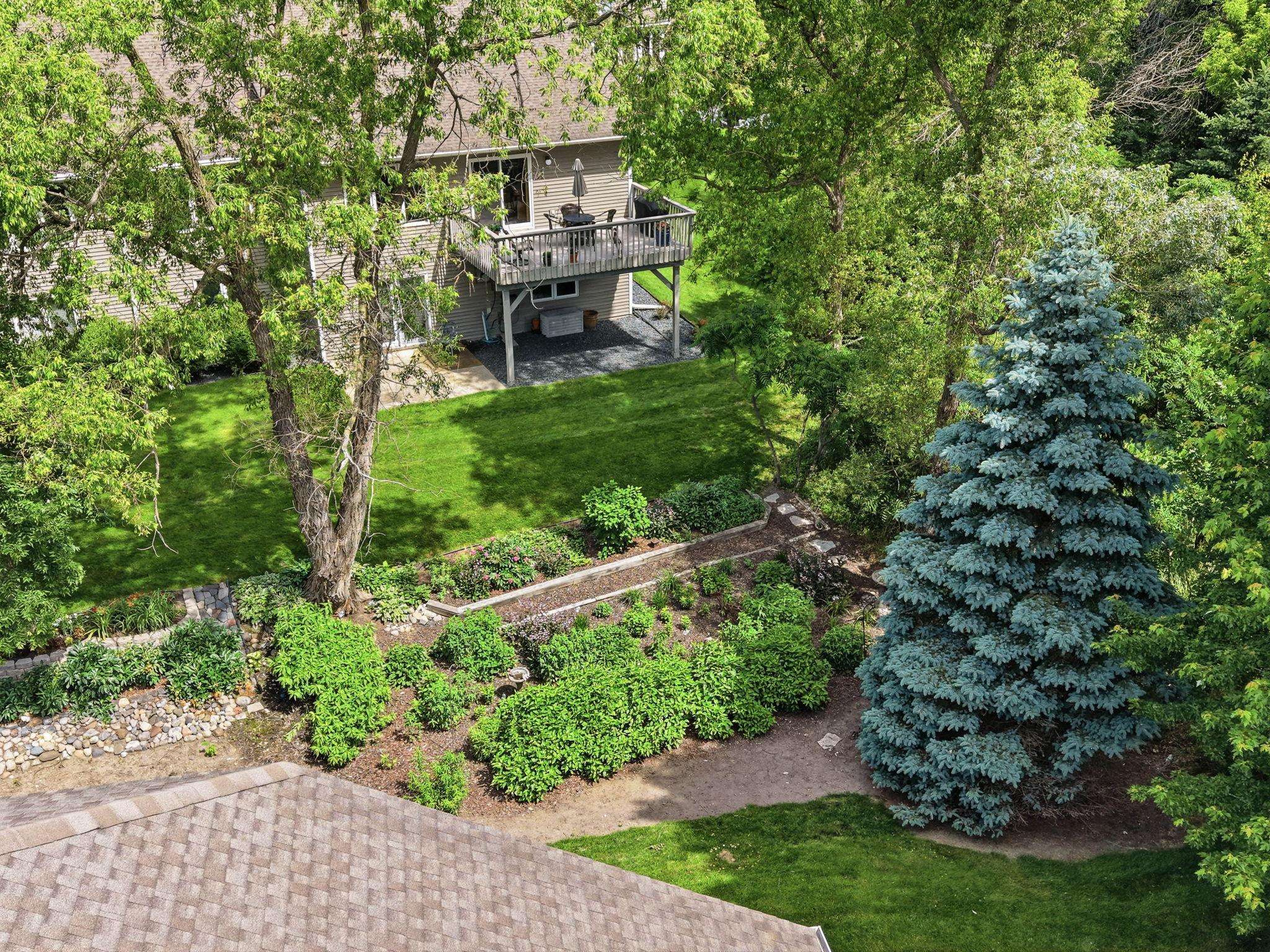 4166 Thornhill LN, Vadnais Heights, MN 55127