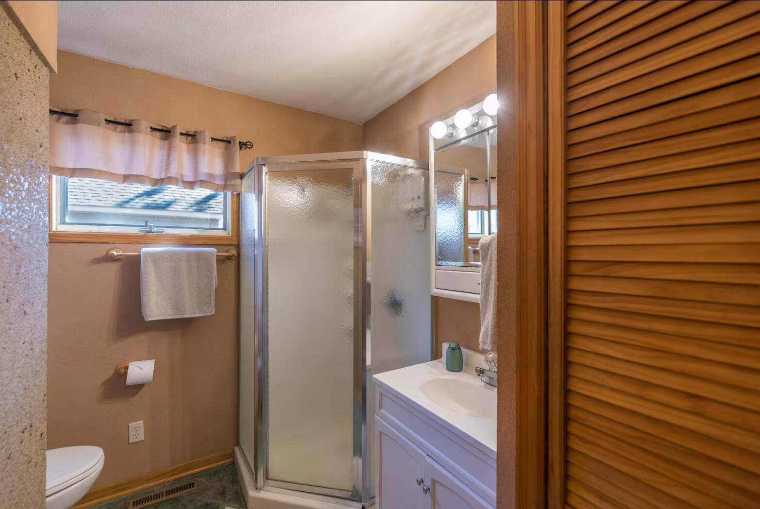 30275 Pequot BLVD, Pequot Lakes, MN 56472