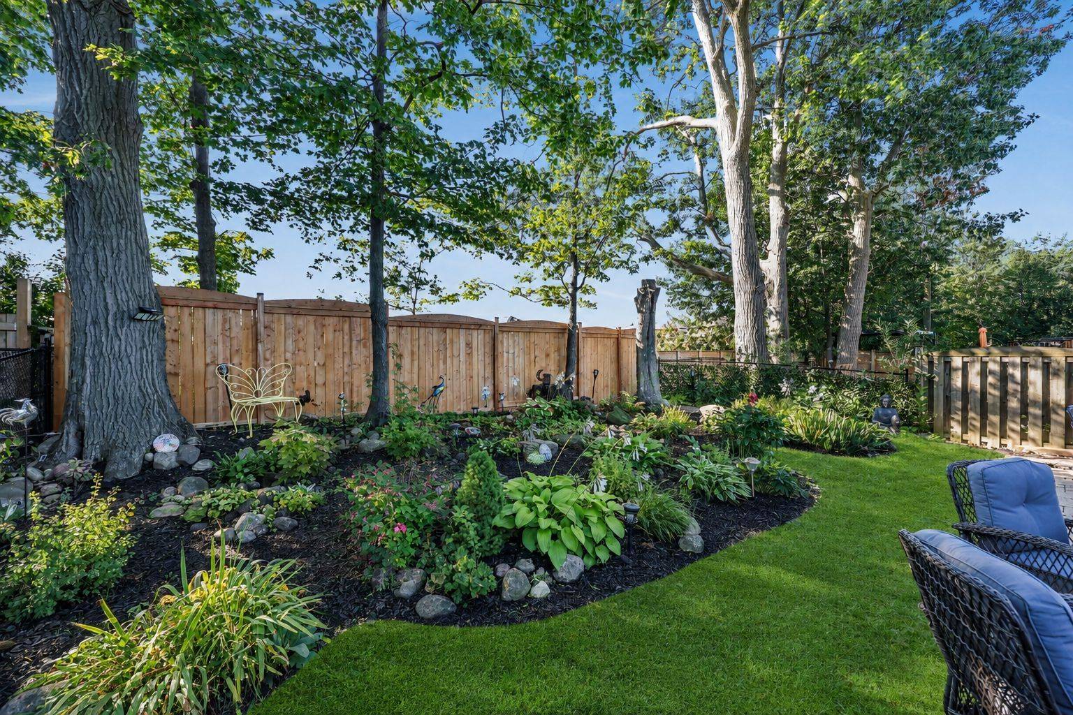 27 Masters DR, Barrie, ON L4M 6W4