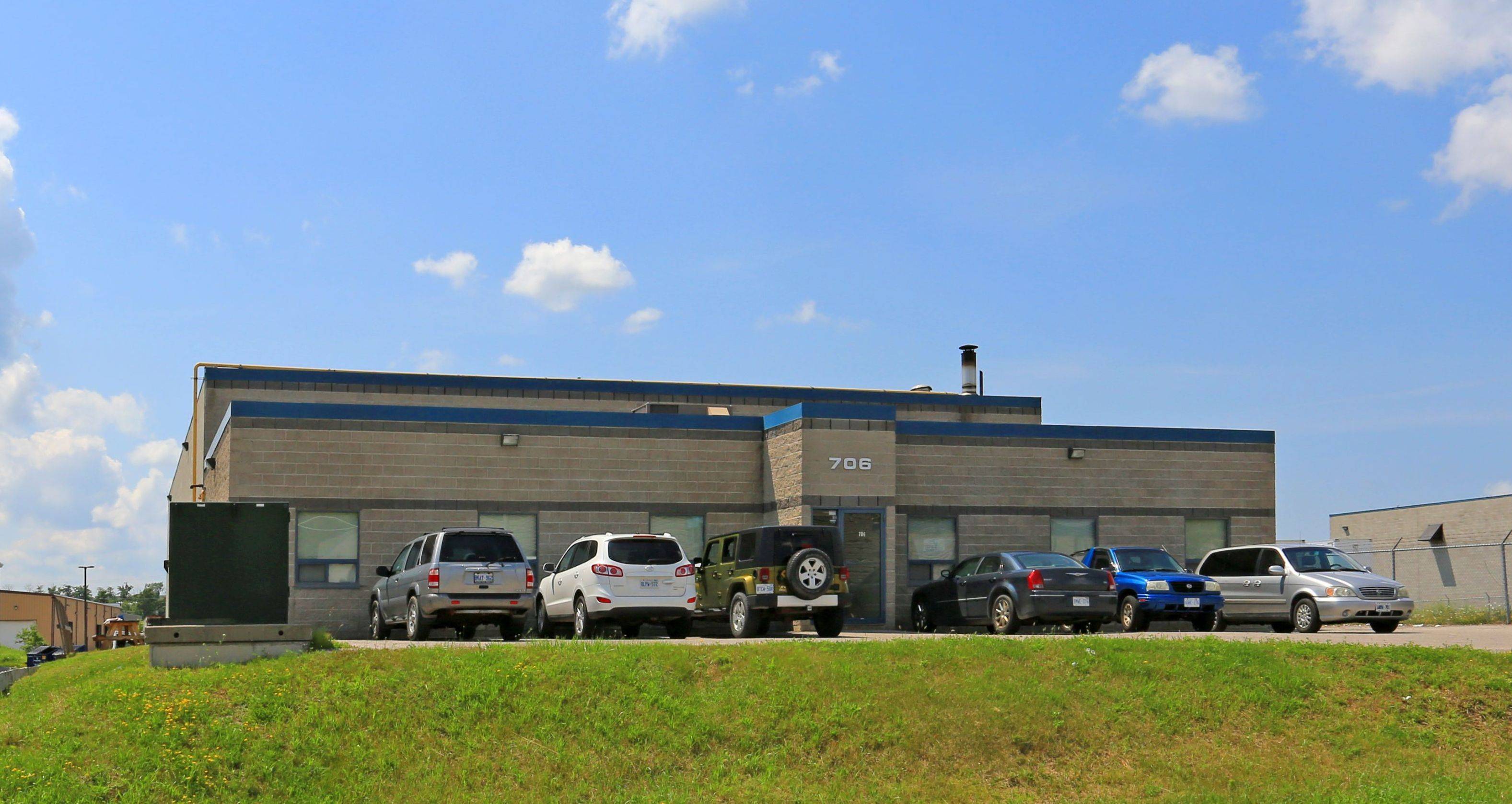 706 Bayview DR, Barrie, ON L4N 9A6