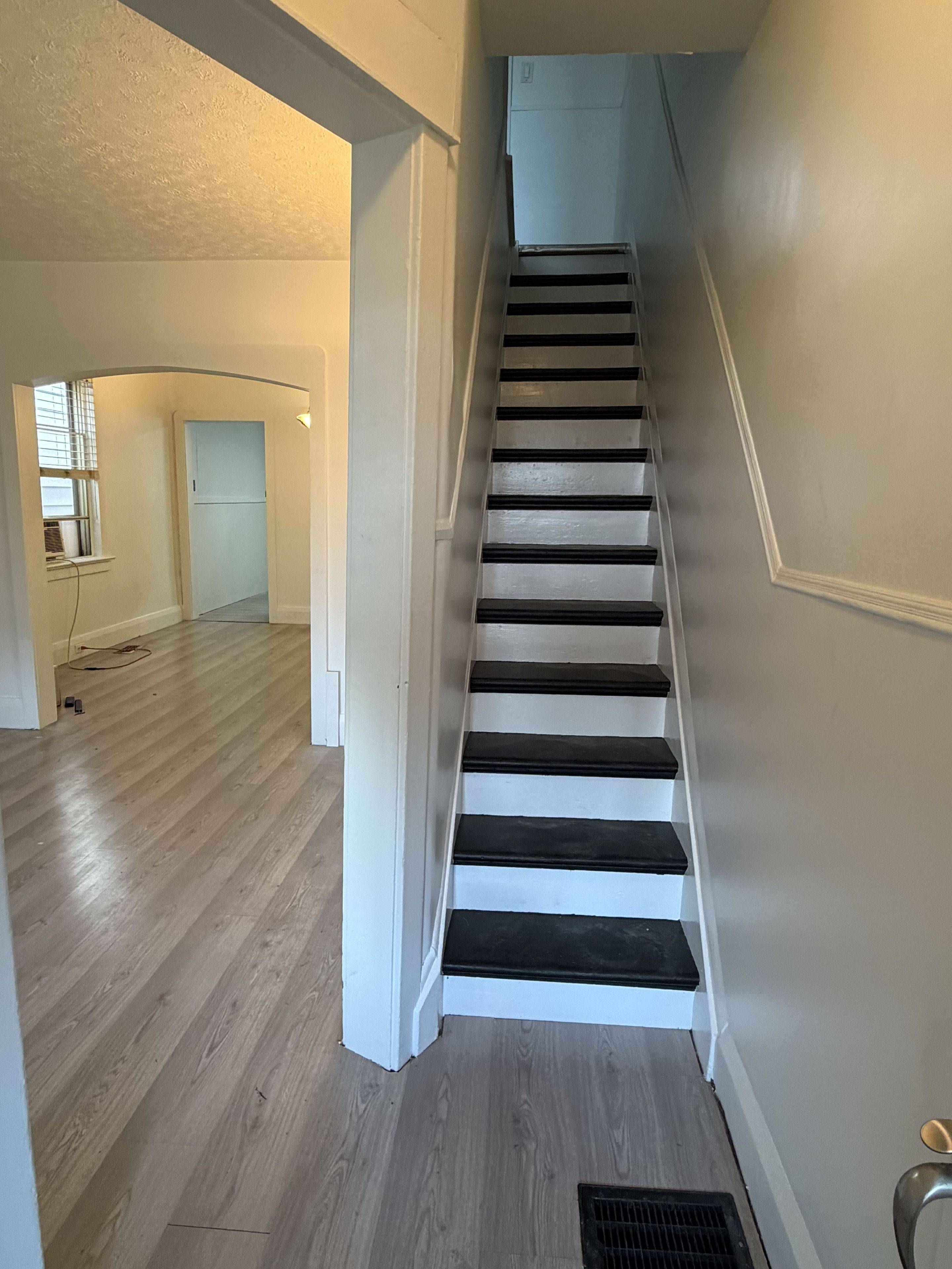 48 Corby AVE, Toronto W03, ON M6E 1V3