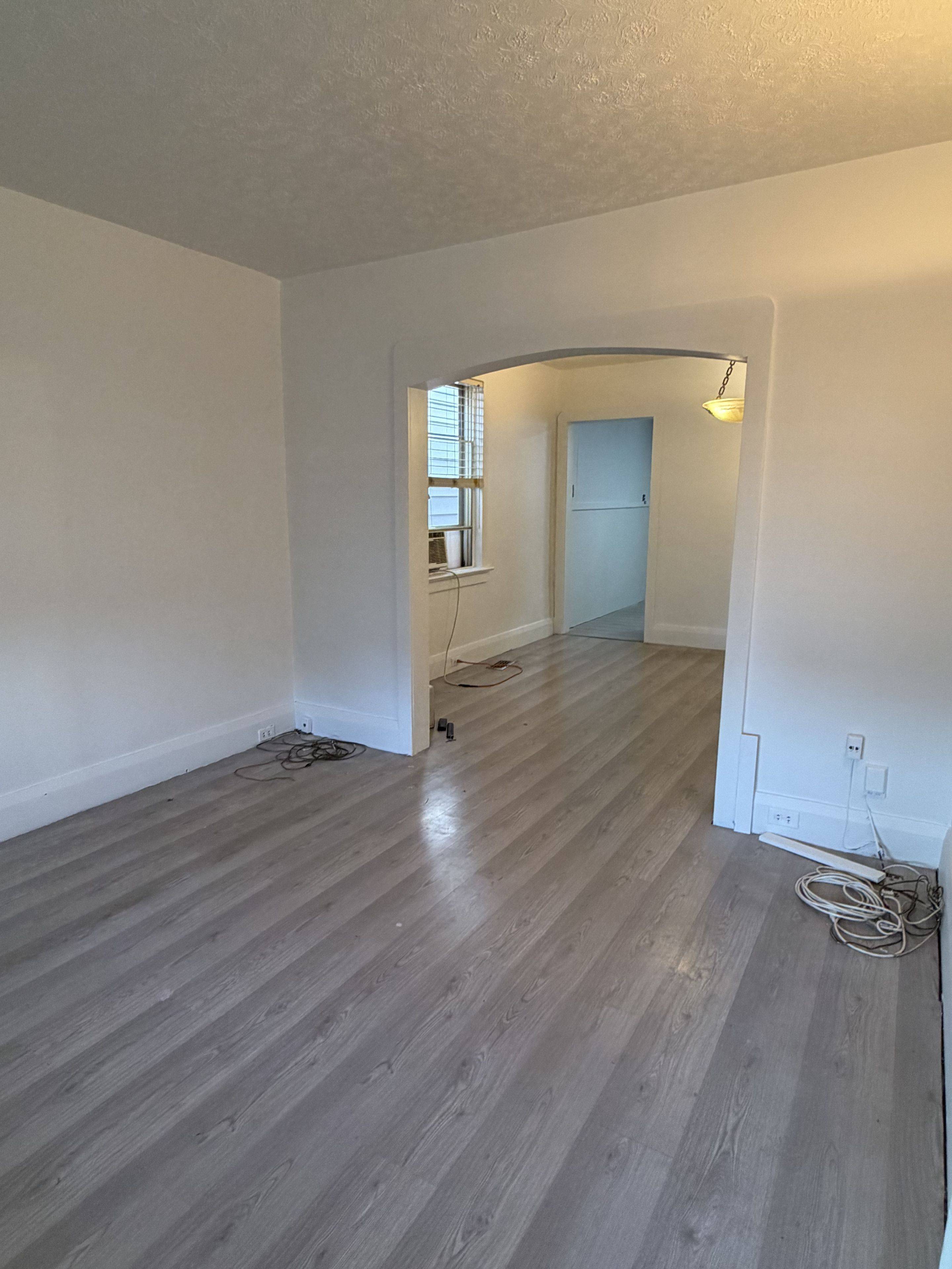 48 Corby AVE, Toronto W03, ON M6E 1V3
