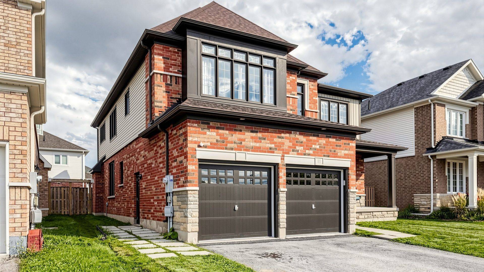 11 Sunset WAY, Thorold, ON L2V 0B6