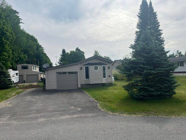 65 Chandos ST, Havelock-belmont-methuen, ON K0L 1Z0